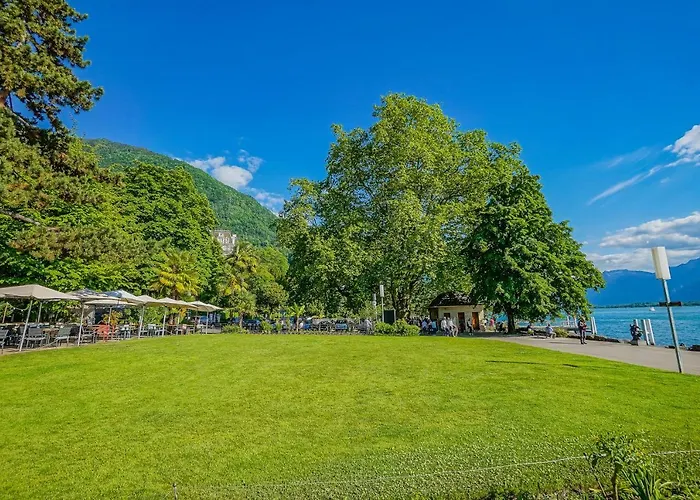 Soft Glam 1-Bedroom Appt - Lake & Mountain View