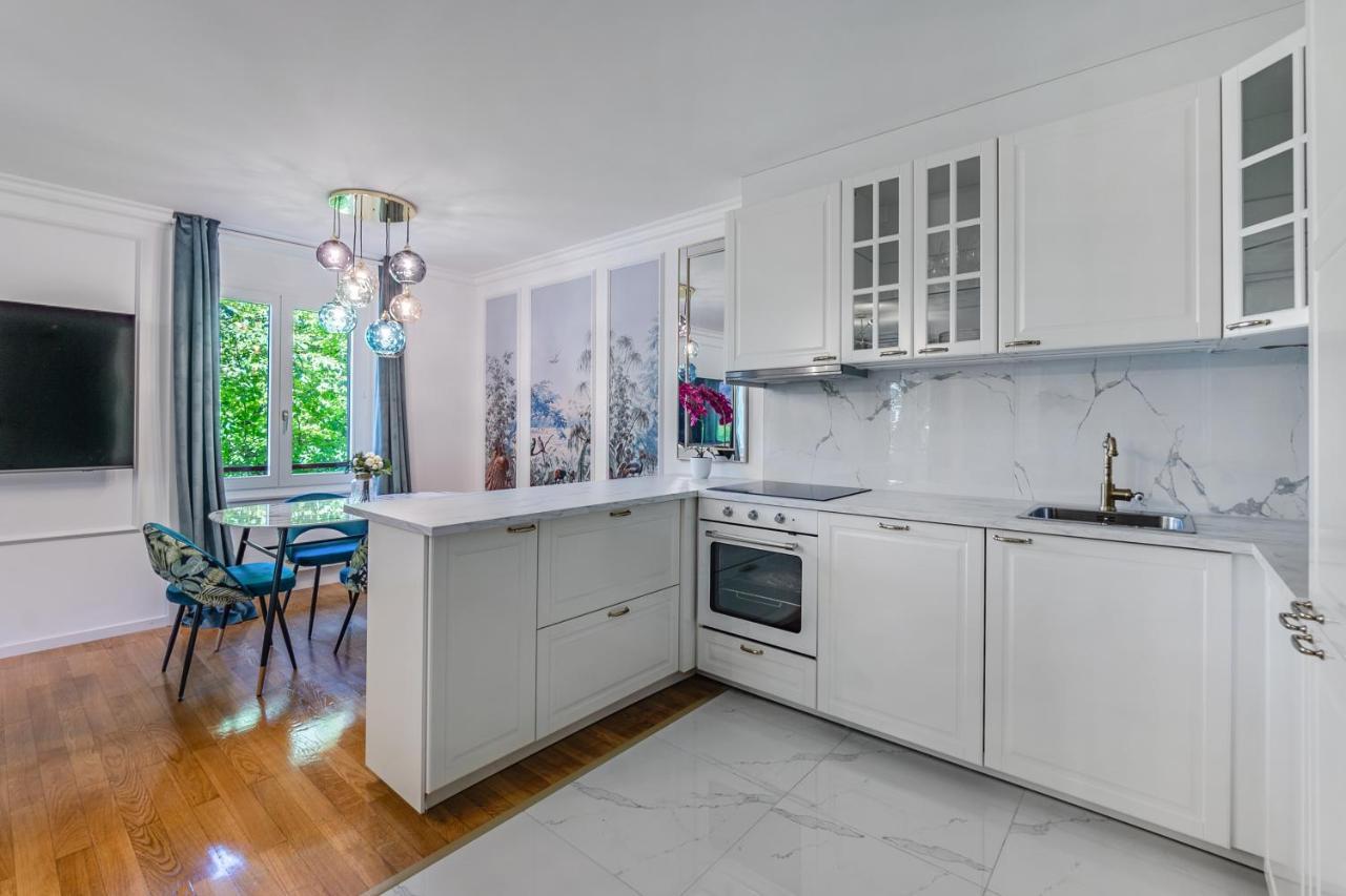 Soft Glam 1-bedroom Appt - & Mountain View Montreux